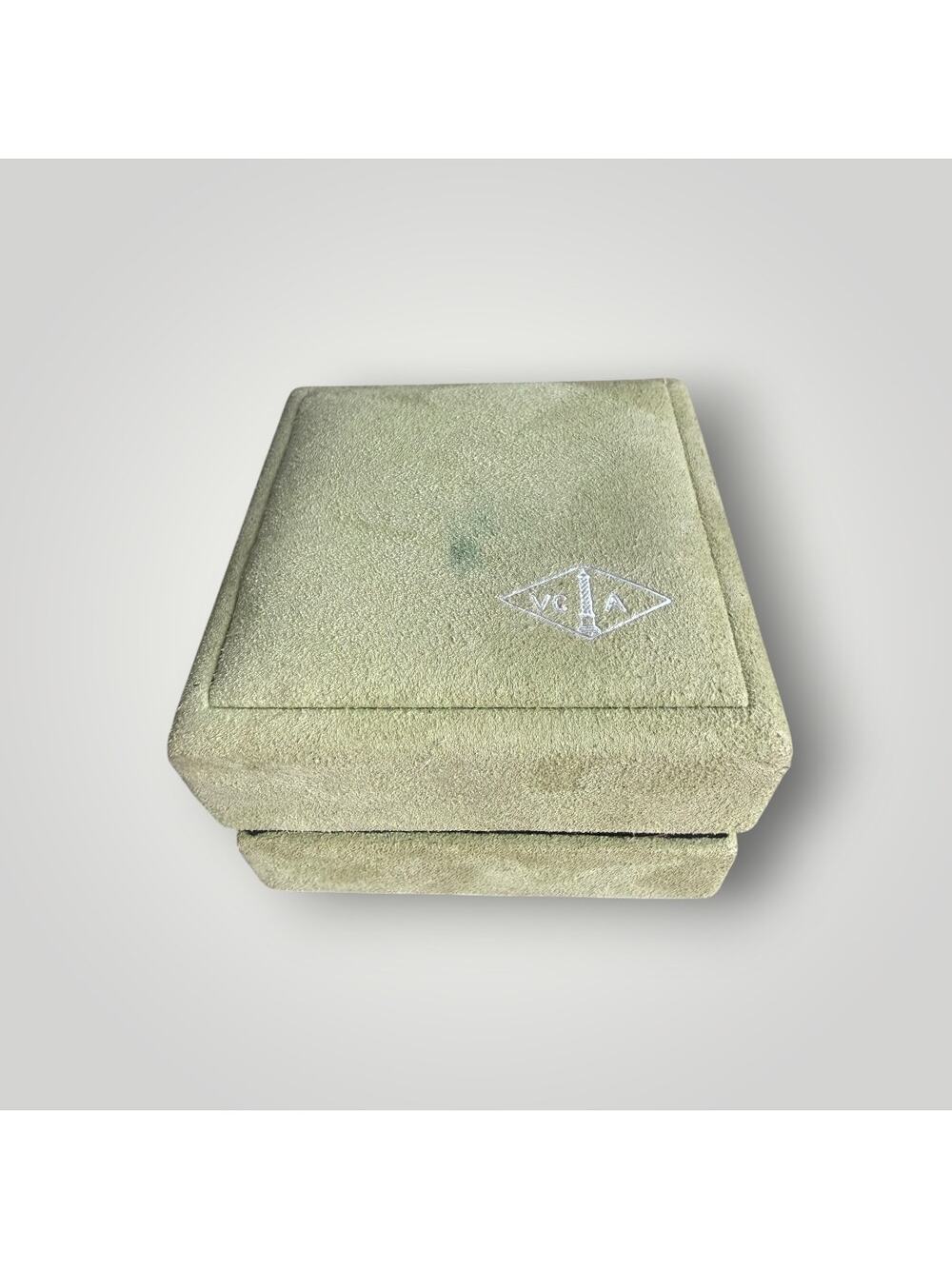 Van Cleef & Arpels Box
